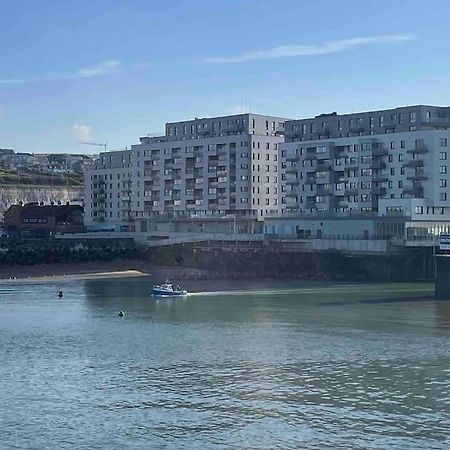 Comfortable Flat Close To The Beach Brighton Bagian luar foto