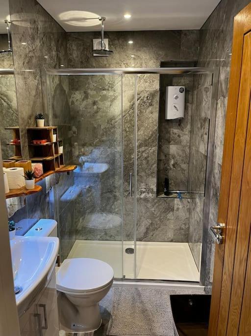 Comfortable Flat Close To The Beach Brighton Bagian luar foto