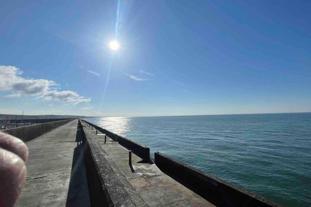Comfortable Flat Close To The Beach Brighton Bagian luar foto