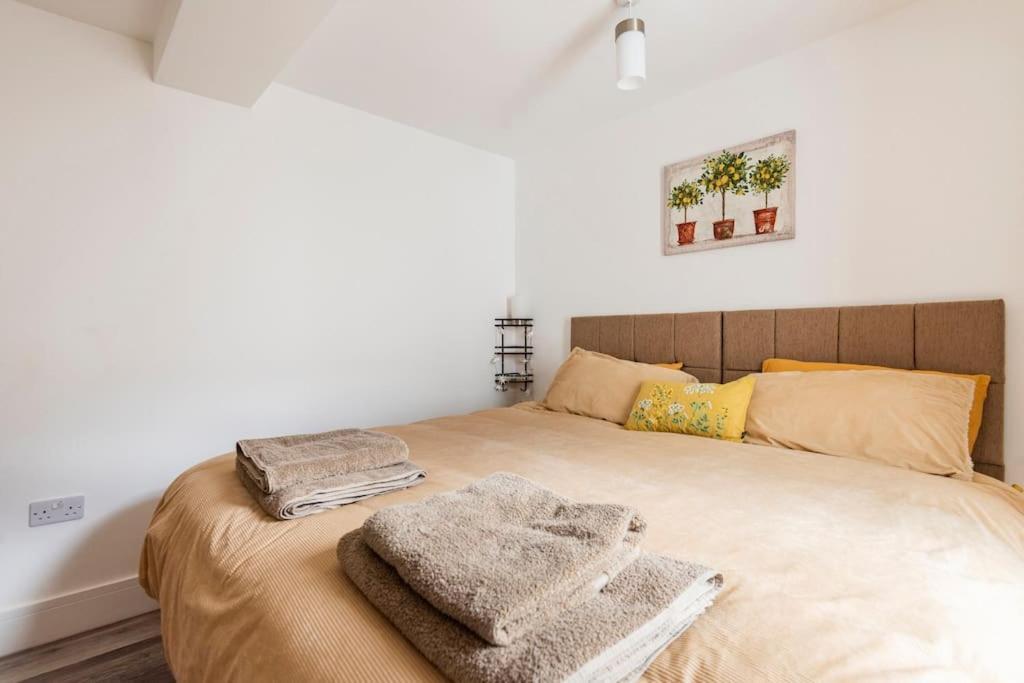 Comfortable Flat Close To The Beach Brighton Bagian luar foto