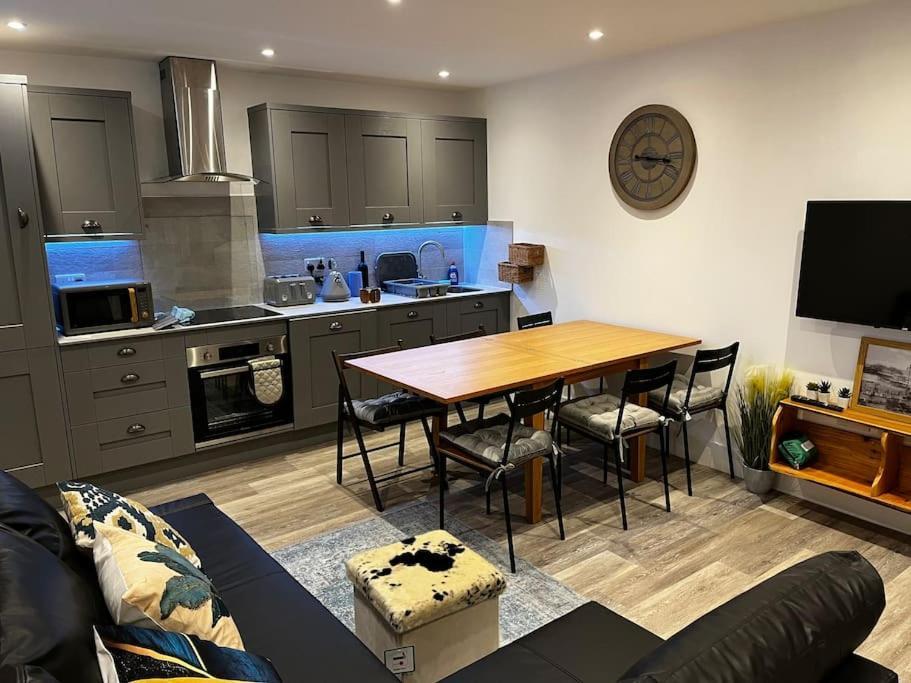 Comfortable Flat Close To The Beach Brighton Bagian luar foto